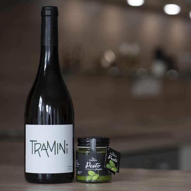 kohari-egri-tramini-755x755 Kohári Pincészet Egri Tramini és Pesto Guseo al Basilico Classico